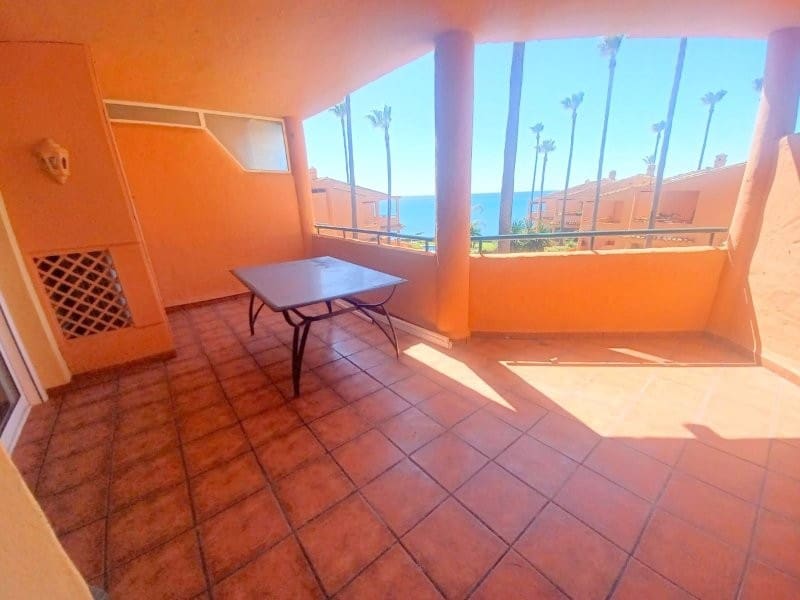 3 makuuhuone Asunto myytävänä paikassa San Luis de Sabinillas mukana uima-altaan - 495 000 € (Ref: 9191885)