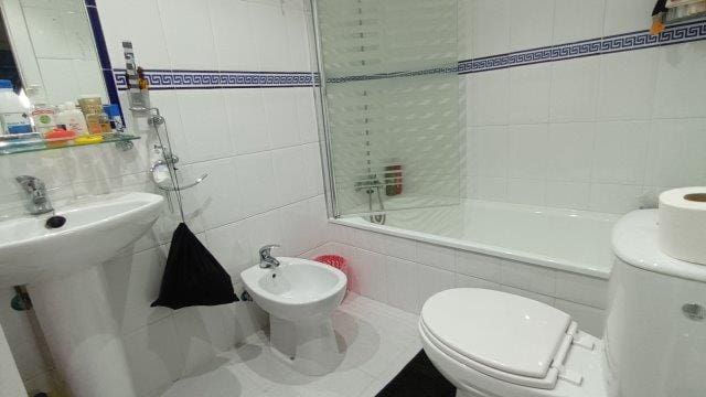 Piso de 2 habitaciones en Casares en venta con piscina garaje - 233.000 € (Ref: 9191886)