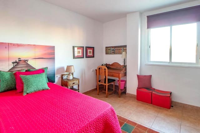 2 soverom Penthouse til leie i Teatinos, Málaga by med svømmebasseng garasje - € 1 475 (Ref: 9197338)