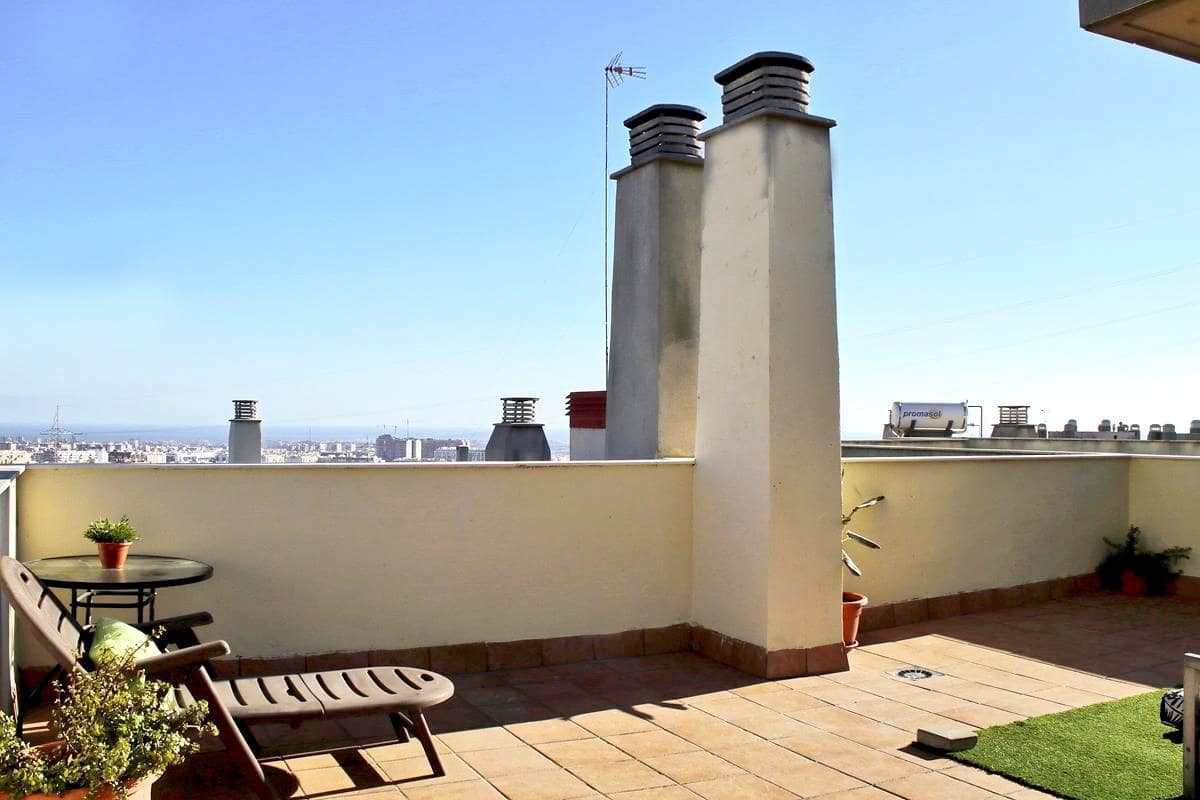 2 quarto Penthouse para arrendar em Malaga cidade com piscina garagem - 1 475 € (Ref: 9197338)