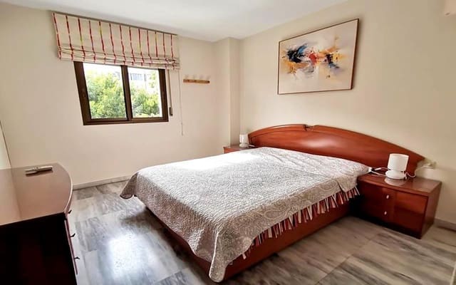 4 sypialnia Mieszkanie do wynajęcia w Cruz de Humilladero, Miasto Málaga - 1 200 € (Ref: 9205728)