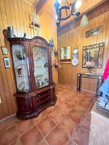 Casa de 3 habitaciones en Estepona en venta con piscina - 525.000 € (Ref: 9216710)
