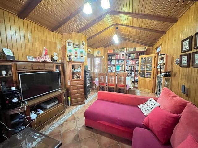 Casa de 3 habitaciones en Estepona en venta con piscina - 525.000 € (Ref: 9216710)