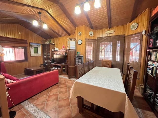 Casa de 3 habitaciones en Estepona en venta con piscina - 525.000 € (Ref: 9216710)