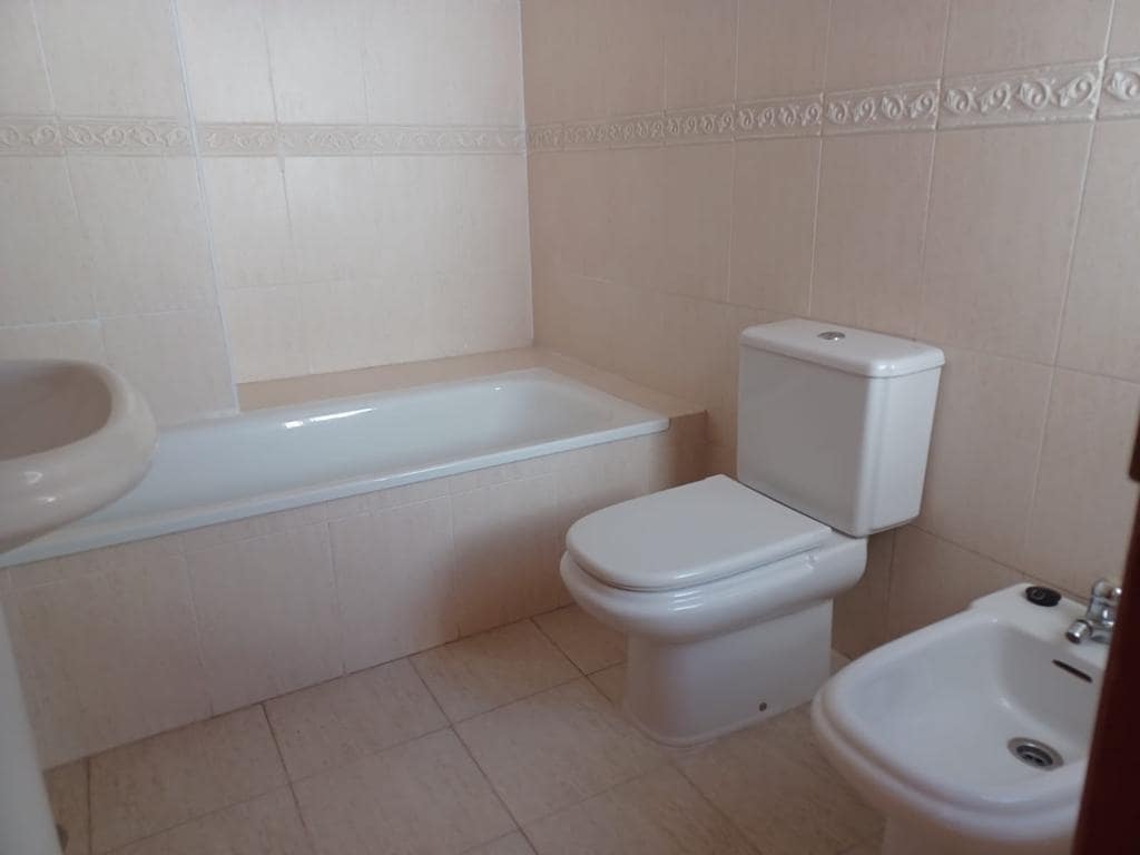 4 soveværelse Rækkehus til salg i Estepona med garage - € 699.500 (Ref: 9228003)