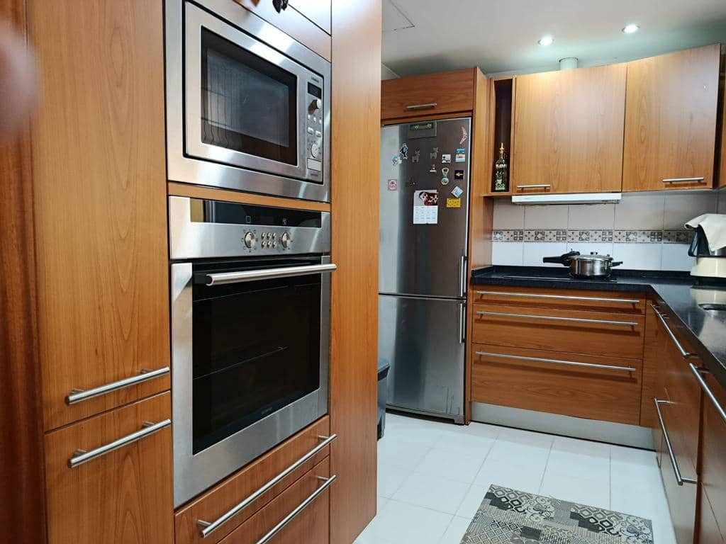 4 soveværelse Rækkehus til salg i Estepona med garage - € 699.500 (Ref: 9228003)