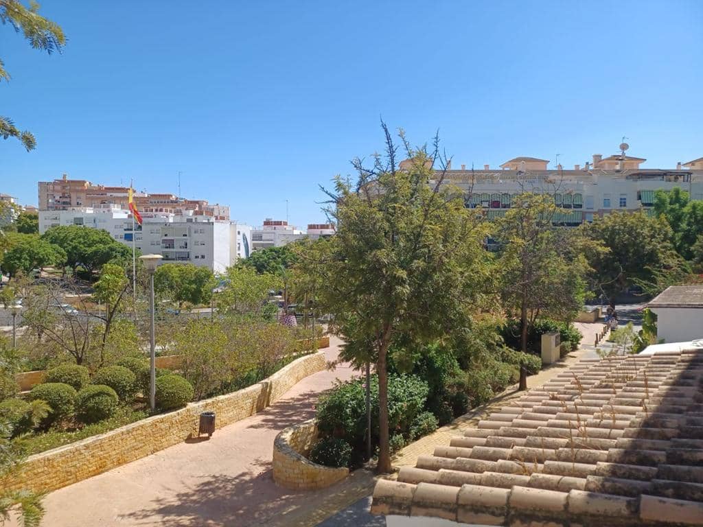 4 soveværelse Rækkehus til salg i Estepona med garage - € 699.500 (Ref: 9228003)