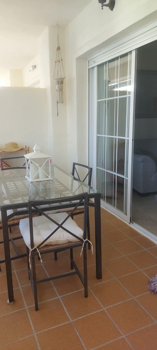 2 bedroom Flat for rent in San Luis de Sabinillas with pool garage - € 950 (Ref: 9231935)
