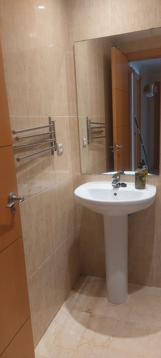 2 bedroom Flat for rent in San Luis de Sabinillas with pool garage - € 950 (Ref: 9231935)