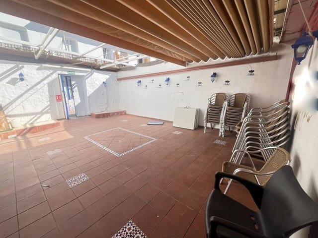 Kommersiell til leie i Centro, Estepona - € 450 (Ref: 9235258)