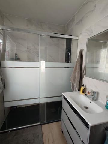 Casa de 2 habitaciones en Estepona en venta - 595.000 € (Ref: 9239304)