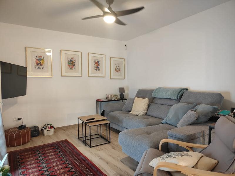 Casa de 2 habitaciones en Estepona en venta - 595.000 € (Ref: 9239304)