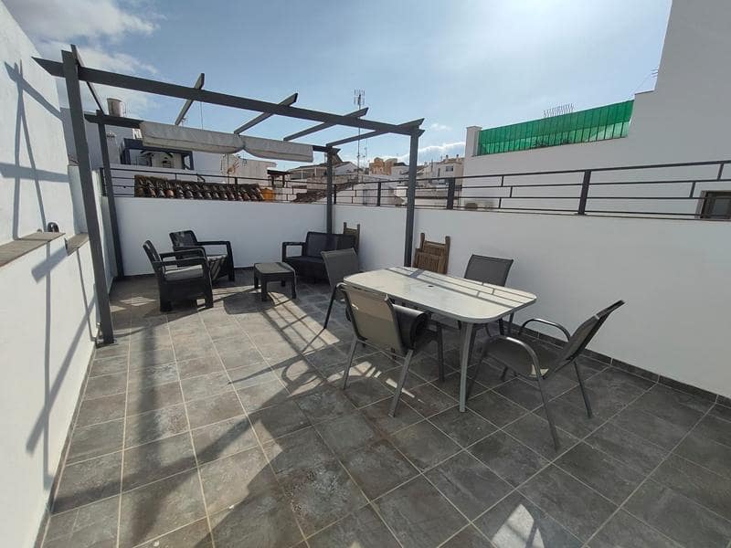 Casa de 2 habitaciones en Estepona en venta - 595.000 € (Ref: 9239304)