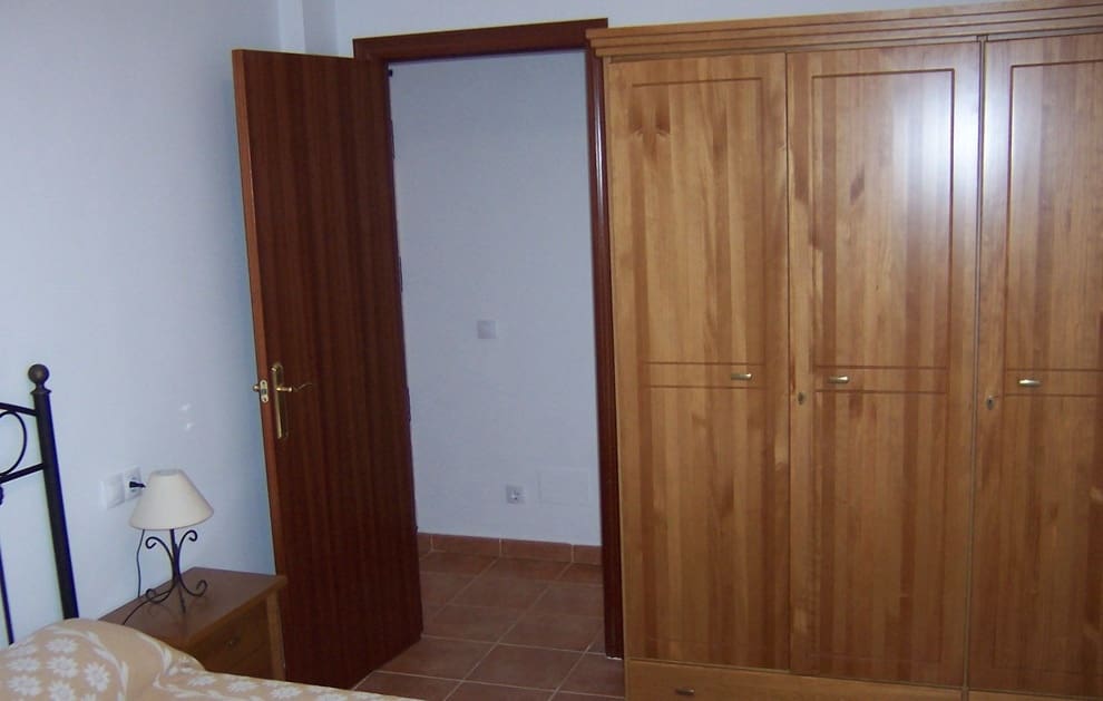 2 makuuhuone Asunto myytävänä paikassa San Luis de Sabinillas mukana 
autotalli - 175 000 € (Ref: 9271912)