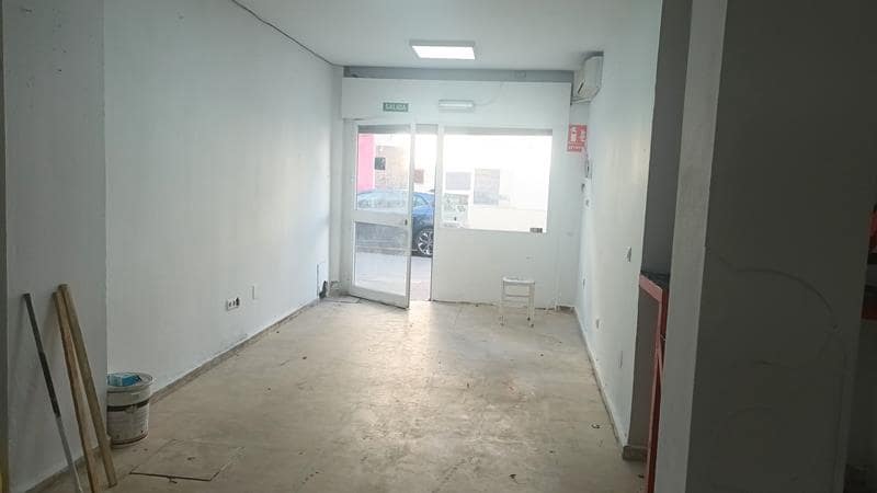 Erhverv til salg i San Luis de Sabinillas - € 157.500 (Ref: 9271913)