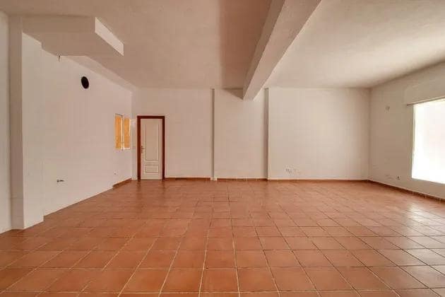 Kommersiell til salgs i San Luis de Sabinillas, Manilva - € 162 000 (Ref: 9271914)