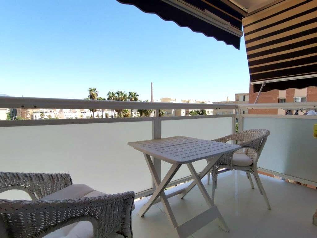 2 soveværelse Lejlighed til leje i Malaga by - € 1.350 (Ref: 9282592)