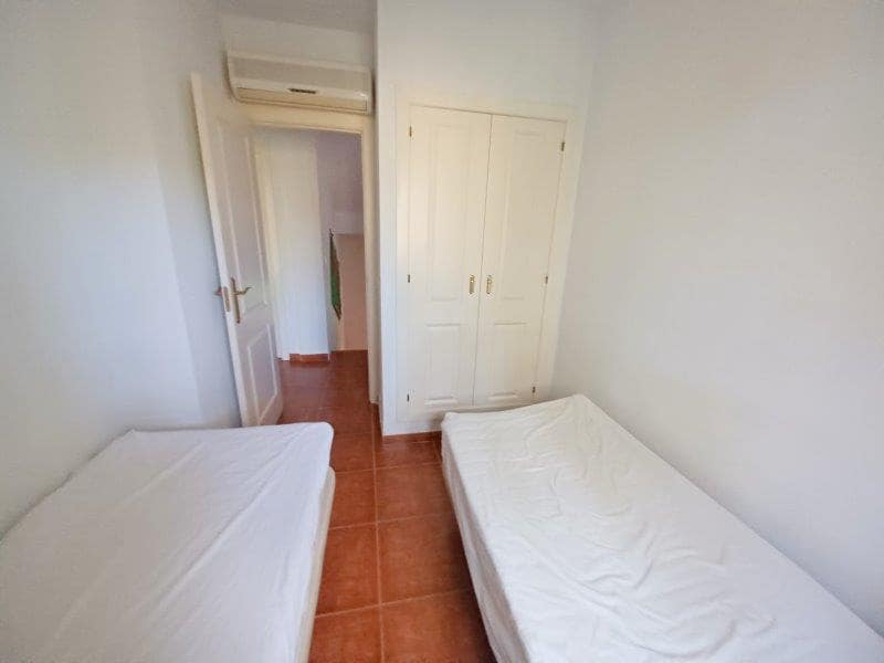 2 bedroom Terraced Villa for rent in Casares with pool - € 1,300 (Ref: 9289635)