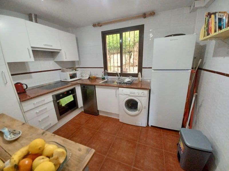 2 bedroom Terraced Villa for rent in Casares with pool - € 1,300 (Ref: 9289635)