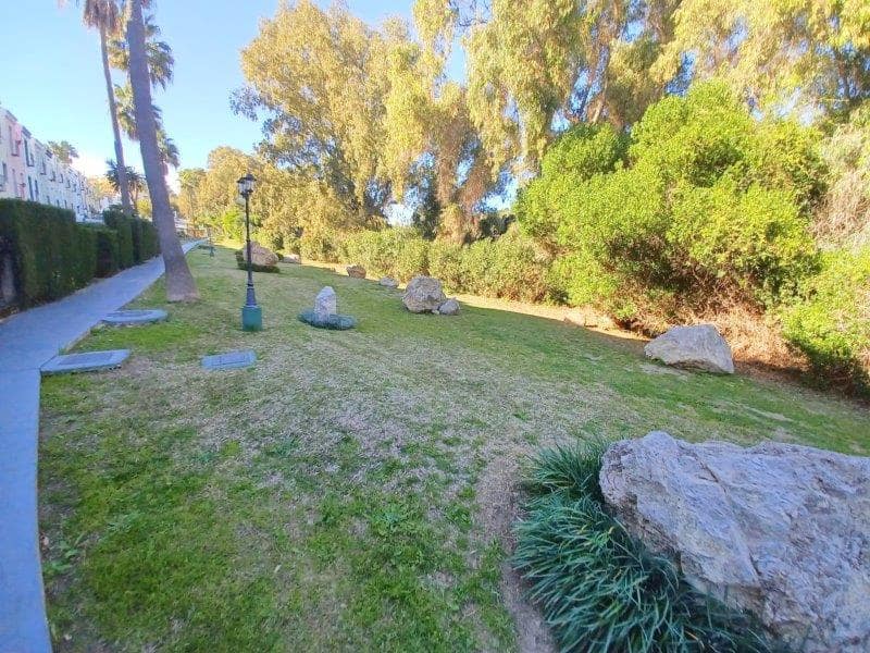 2 bedroom Terraced Villa for rent in Casares with pool - € 1,300 (Ref: 9289635)