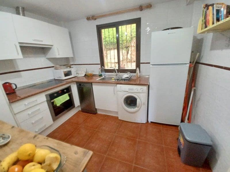 2 bedroom Terraced Villa for rent in Casares with pool - € 1,300 (Ref: 9289635)