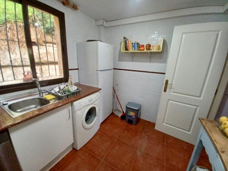 2 bedroom Terraced Villa for rent in Casares with pool - € 1,300 (Ref: 9289635)