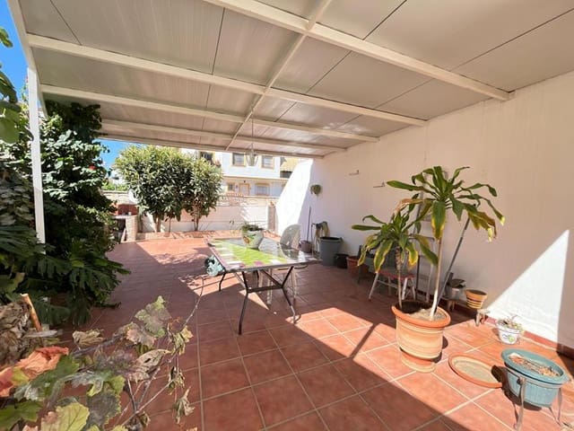 5 soveværelse Rækkehus til salg i Estepona med garage - € 750.000 (Ref: 9297105)