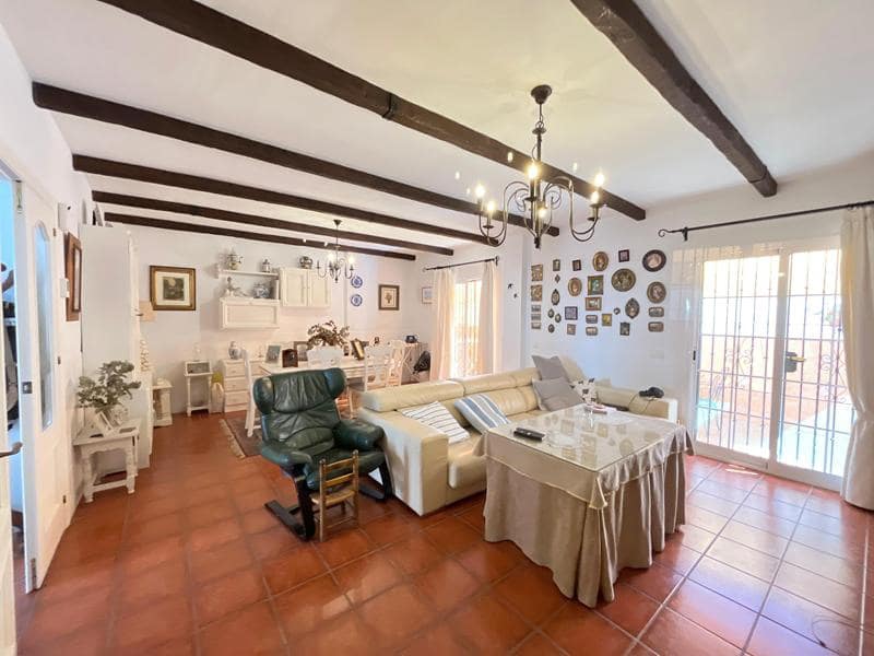 Adosado de 5 habitaciones en Estepona en venta con garaje - 850.000 € (Ref: 9297105)