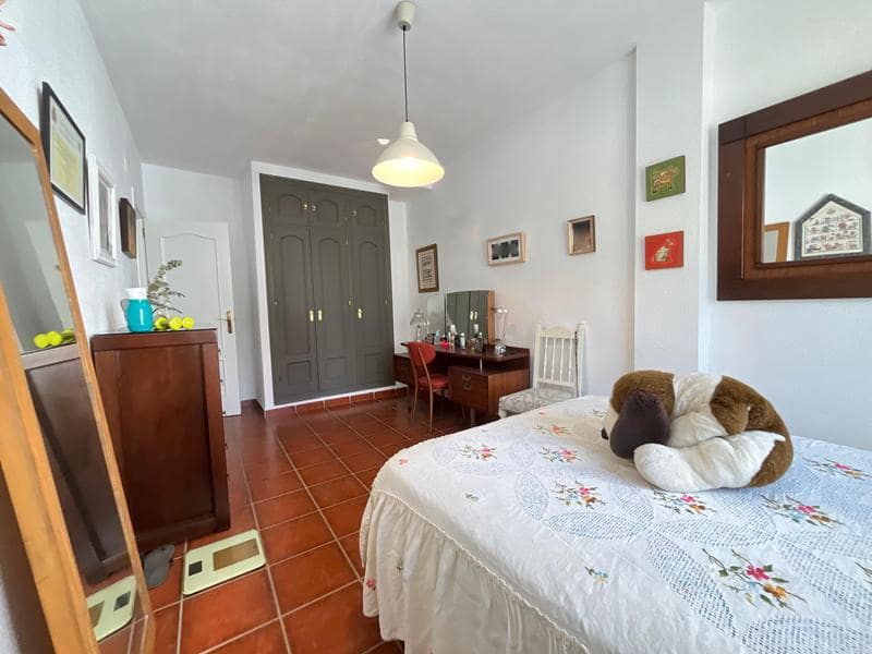 Adosado de 5 habitaciones en Estepona en venta con garaje - 850.000 € (Ref: 9297105)