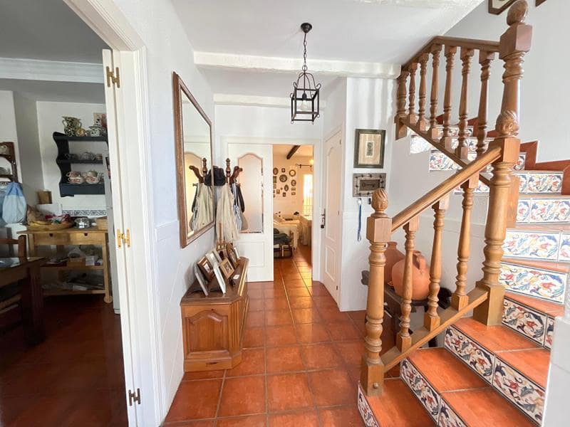 Adosado de 5 habitaciones en Estepona en venta con garaje - 850.000 € (Ref: 9297105)