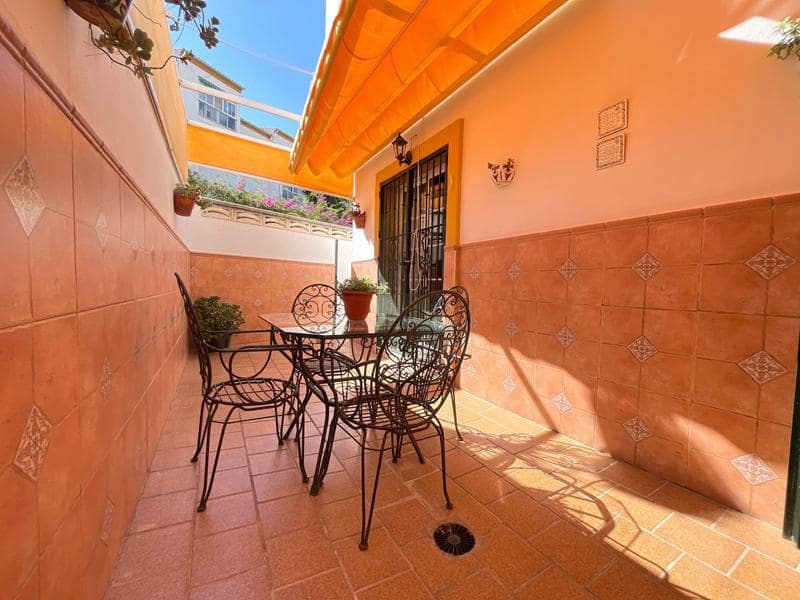 Adosado de 5 habitaciones en Estepona en venta con garaje - 850.000 € (Ref: 9297105)