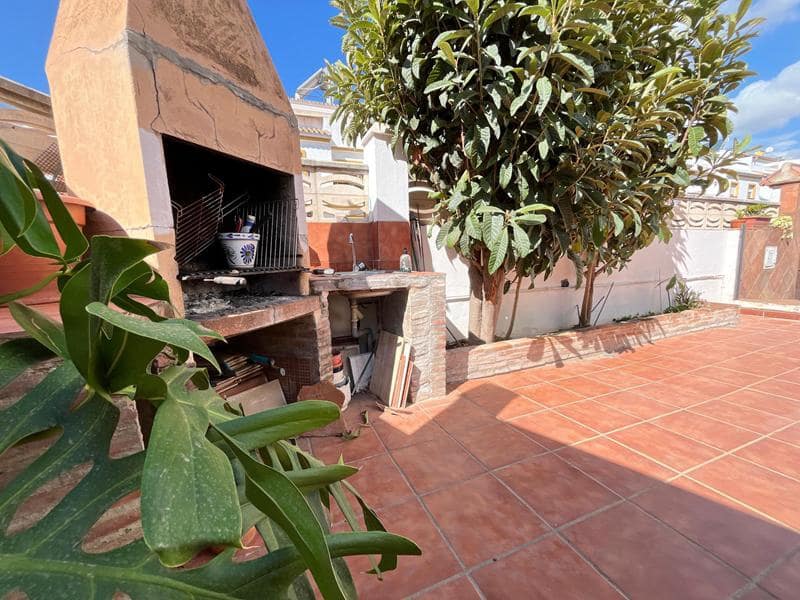 Adosado de 5 habitaciones en Estepona en venta con garaje - 850.000 € (Ref: 9297105)