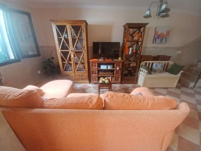 2 sypialnia Dom szeregowy do wynajęcia w San Luis de Sabinillas z basenem - 700 € (Ref: 9309269)