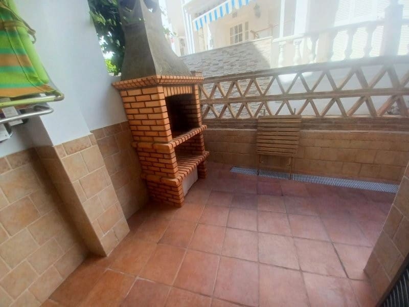 2 sypialnia Dom szeregowy do wynajęcia w San Luis de Sabinillas z basenem - 700 € (Ref: 9309269)