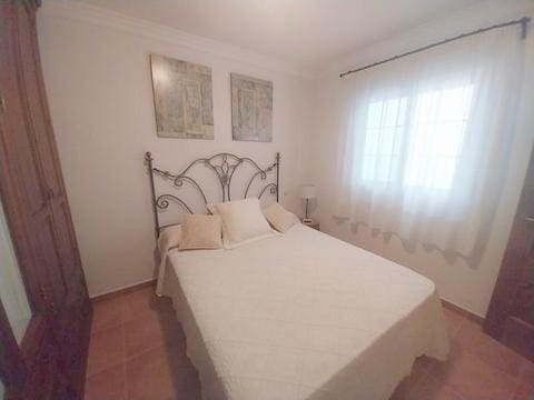 1 soverom Leilighet til leie i Estepona - € 800 (Ref: 9309270)