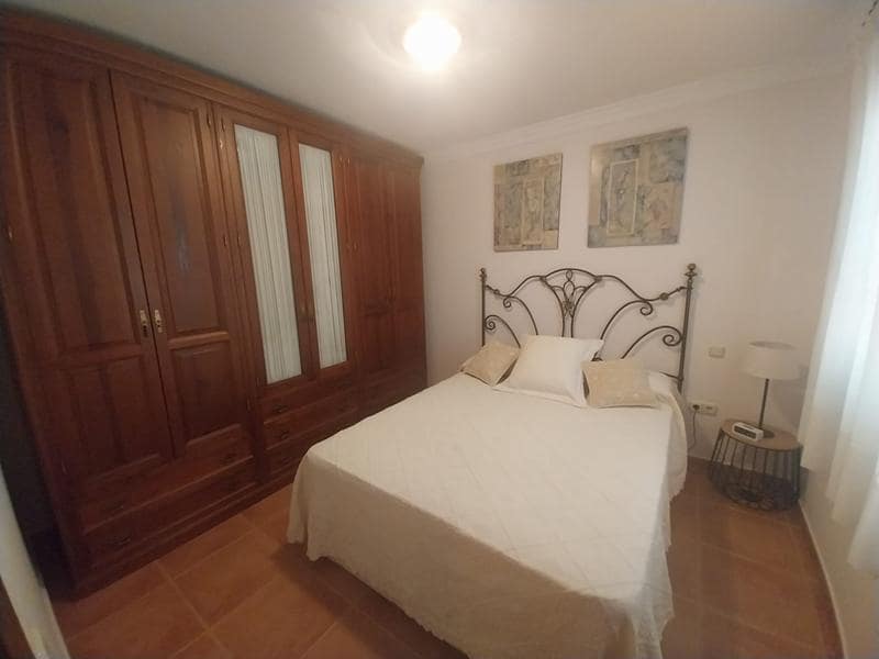 1 soverom Leilighet til leie i Estepona - € 800 (Ref: 9309270)