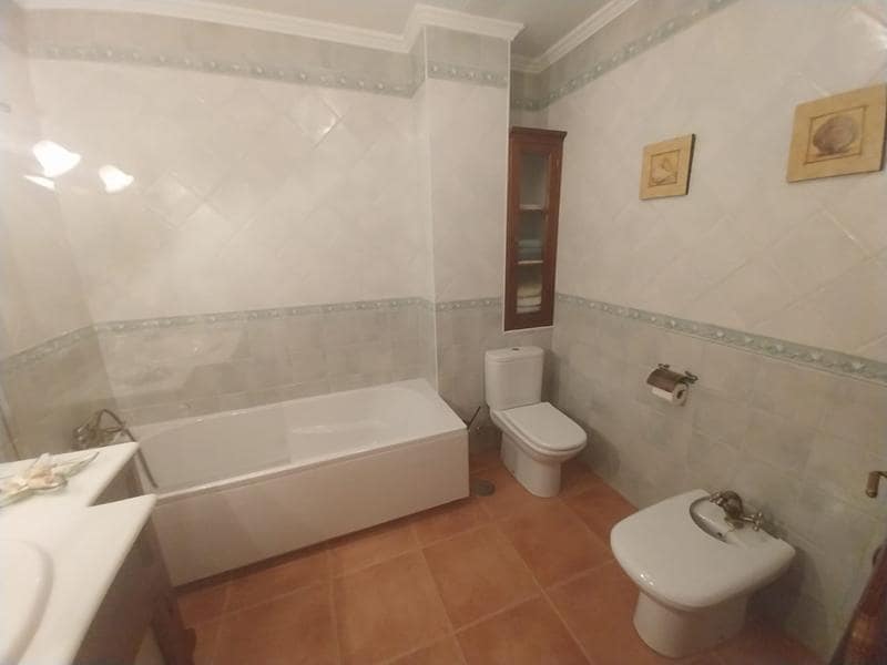 1 soverom Leilighet til leie i Estepona - € 800 (Ref: 9309270)