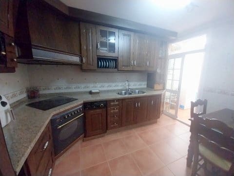 1 soverom Leilighet til leie i Estepona - € 800 (Ref: 9309270)