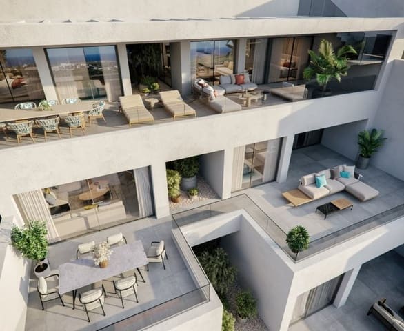 Piso de 4 habitaciones en Casares en venta con piscina garaje - 965.000 € (Ref: 9316981)