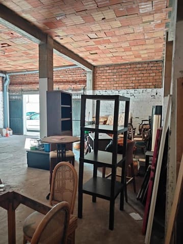 Kommersiell till salu i Centro, Estepona - 217 000 € (Ref: 9332739)