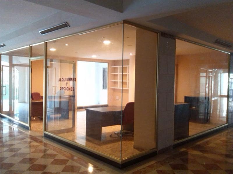 Kommersiell att hyra i Estepona - 500 € (Ref: 9335581)