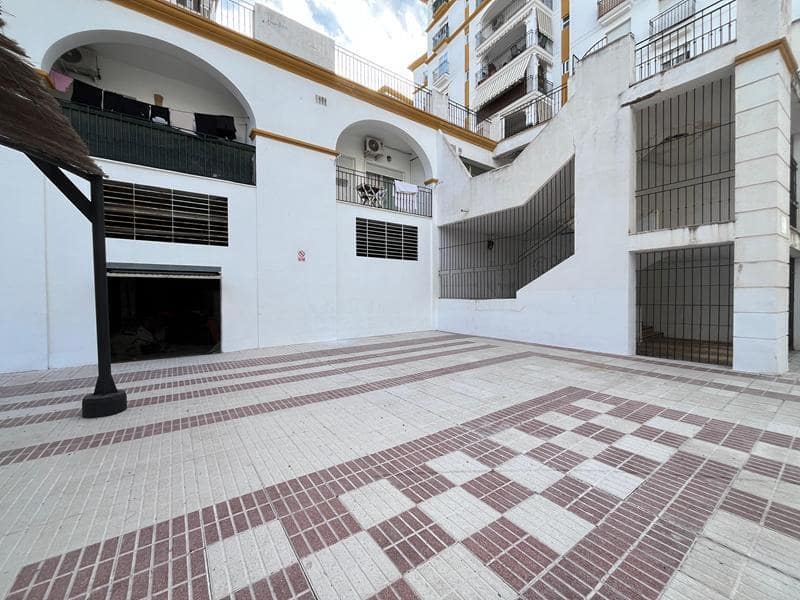 Erhverv til salg i Estepona - € 780.000 (Ref: 9337161)