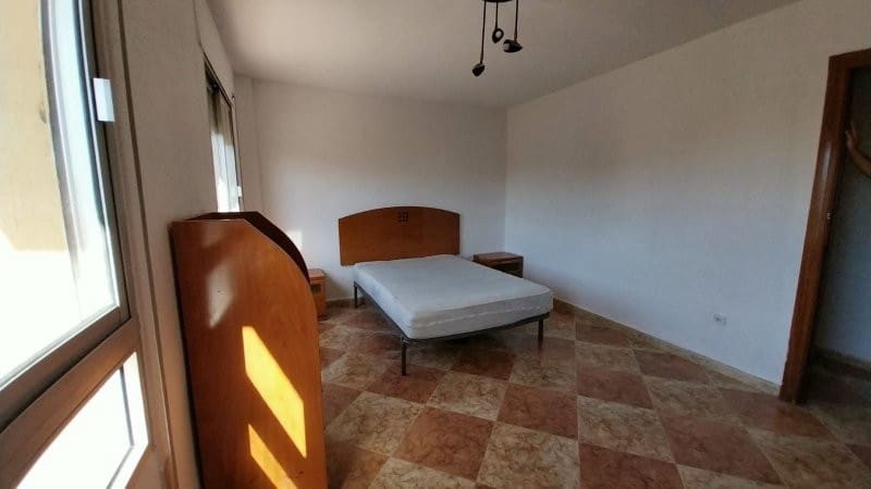 3 bedroom Flat for sale in Malaga city - € 297,000 (Ref: 9340381)