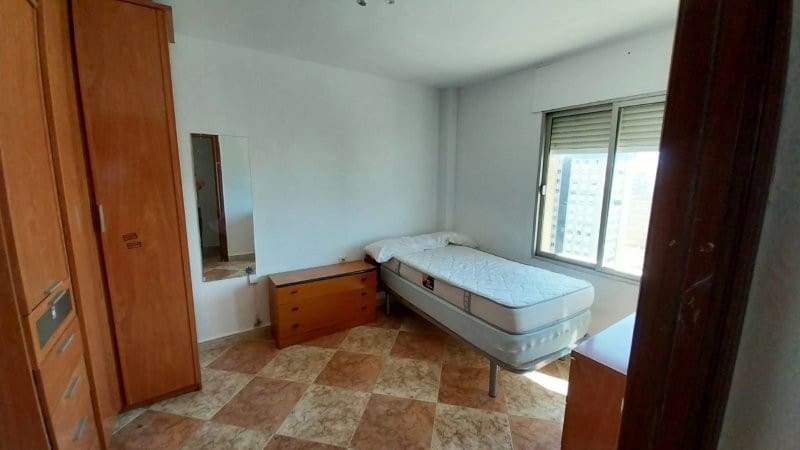 3 bedroom Flat for sale in Malaga city - € 297,000 (Ref: 9340381)