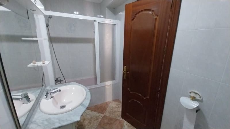 3 bedroom Flat for sale in Malaga city - € 297,000 (Ref: 9340381)