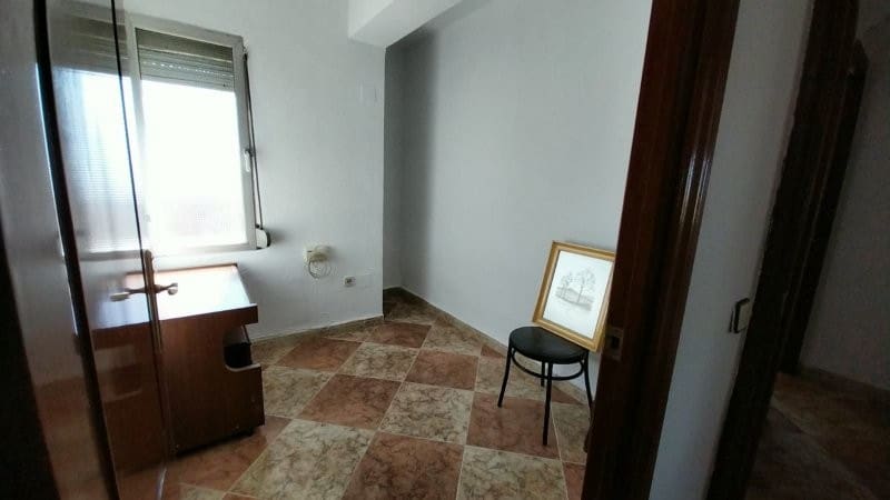 3 bedroom Flat for sale in Malaga city - € 297,000 (Ref: 9340381)
