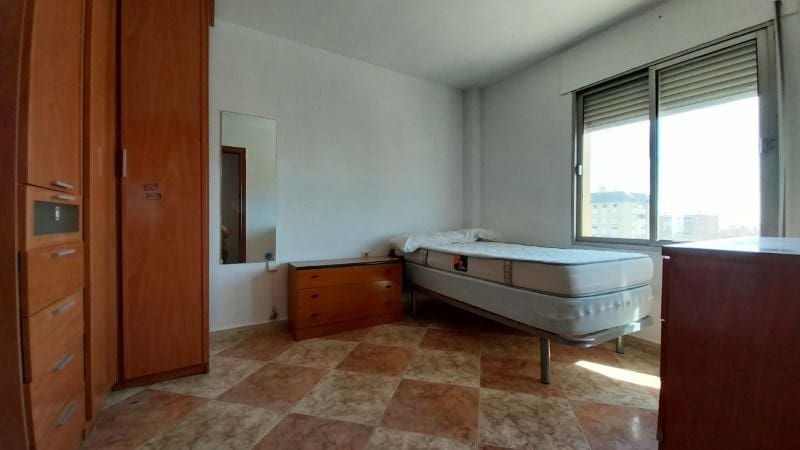 3 bedroom Flat for sale in Malaga city - € 297,000 (Ref: 9340381)