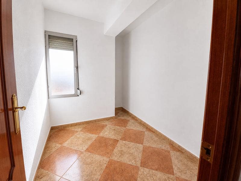 3 soveværelse Lejlighed til salg i Malaga by - € 297.000 (Ref: 9340381)
