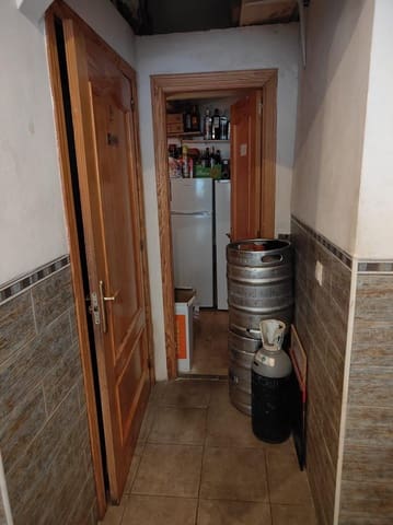 Kommersiell till salu i Centro, Estepona - 234 000 € (Ref: 9348659)