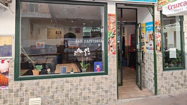 Kommersiell till salu i Centro, Estepona - 234 000 € (Ref: 9348659)